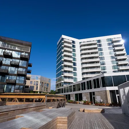 Apartment In With Water View *